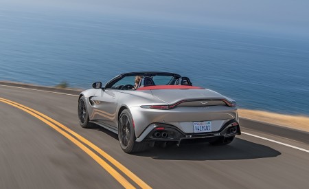 2021 Aston Martin Vantage Roadster (Color: Spirit Silver; US-Spec) Rear Wallpapers 450x275 (95)