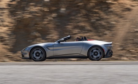 2021 Aston Martin Vantage Roadster (Color: Spirit Silver; US-Spec) Side Wallpapers 450x275 (104)