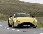 2021 Aston Martin Vantage Roadster (Color: Yellow Tang) Front Wallpapers 150x120 (25)