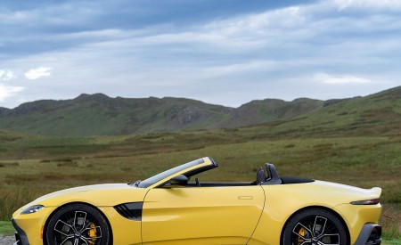 2021 Aston Martin Vantage Roadster (Color: Yellow Tang) Side Wallpapers 450x275 (54)