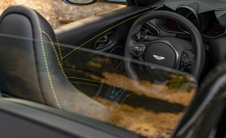 2021 Aston Martin Vantage Roadster (Color: Yellow Tang; US-Spec) Air Deflector Wallpapers 450x275 (161)
