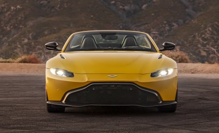 2021 Aston Martin Vantage Roadster (Color: Yellow Tang; US-Spec) Front Wallpapers 450x275 (142)