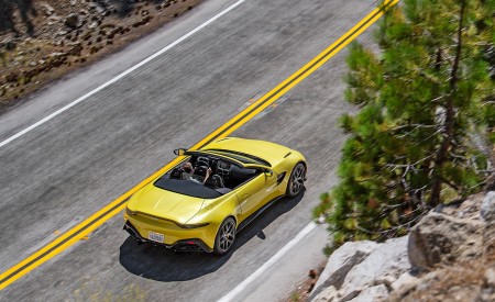 2021 Aston Martin Vantage Roadster (Color: Yellow Tang; US-Spec) Top Wallpapers 450x275 (132)