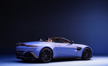 2021 Aston Martin Vantage Roadster Rear Three-Quarter Wallpapers 450x275 (163)