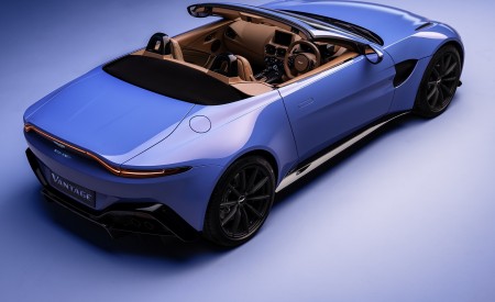 2021 Aston Martin Vantage Roadster Rear Three-Quarter Wallpapers 450x275 (164)