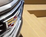 2021 Cadillac Escalade Badge Wallpapers 150x120 (16)