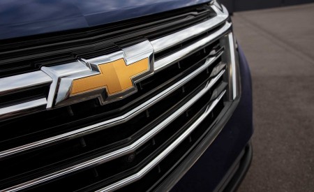 2021 Chevrolet Equinox Premier Badge Wallpapers 450x275 (6)