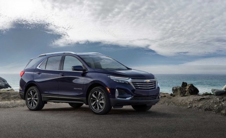 2021 Chevrolet Equinox Premier Front Three-Quarter Wallpapers 450x275 (3)
