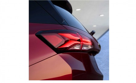 2021 Chevrolet Equinox RS Tail Light Wallpapers 450x275 (12)