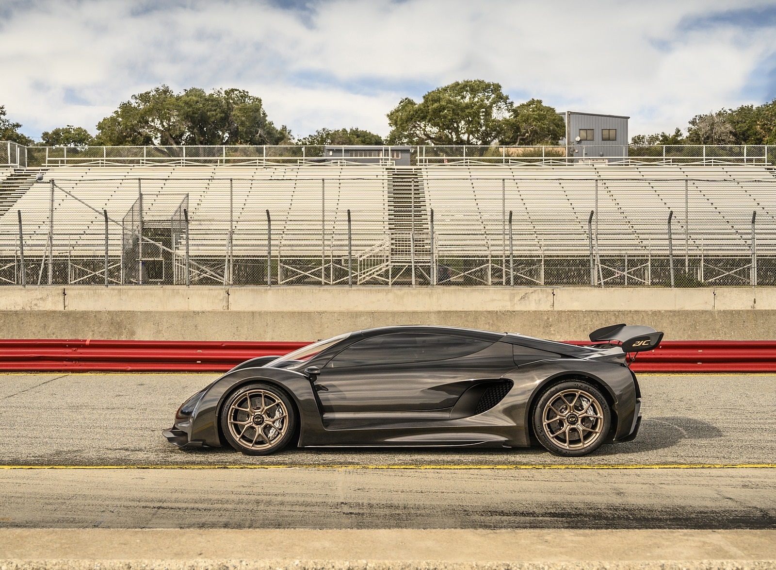 2021 Czinger 21C Side Wallpapers (12)