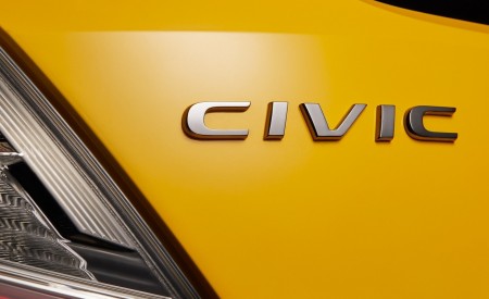 2021 Honda Civic Type R Limited Edition Badge Wallpapers 450x275 (87)