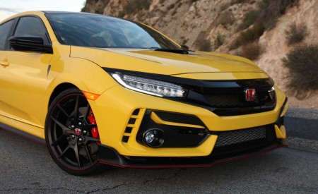 2021 Honda Civic Type R Limited Edition (Color: Sunlight Yellow) Front Wallpapers 450x275 (13)