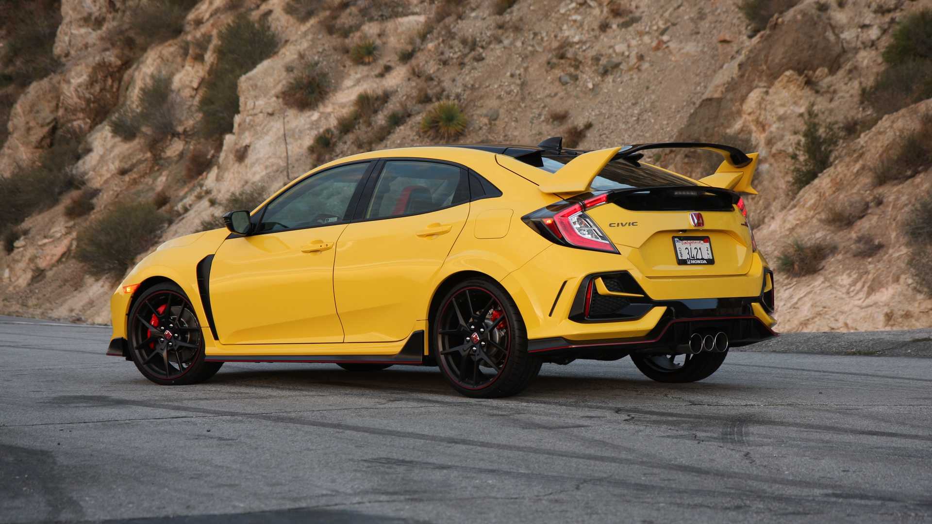 2021 Honda Civic Type R Limited Edition (Color: Sunlight Yellow) Rear Three-Quarter Wallpapers (6)