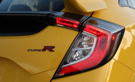 2021 Honda Civic Type R Limited Edition (Color: Sunlight Yellow) Tail Light Wallpapers 450x275 (22)