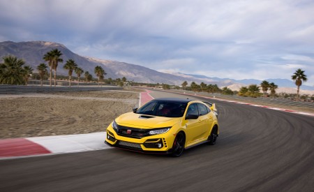 2021 Honda Civic Type R Limited Edition Front Three-Quarter Wallpapers 450x275 (47)