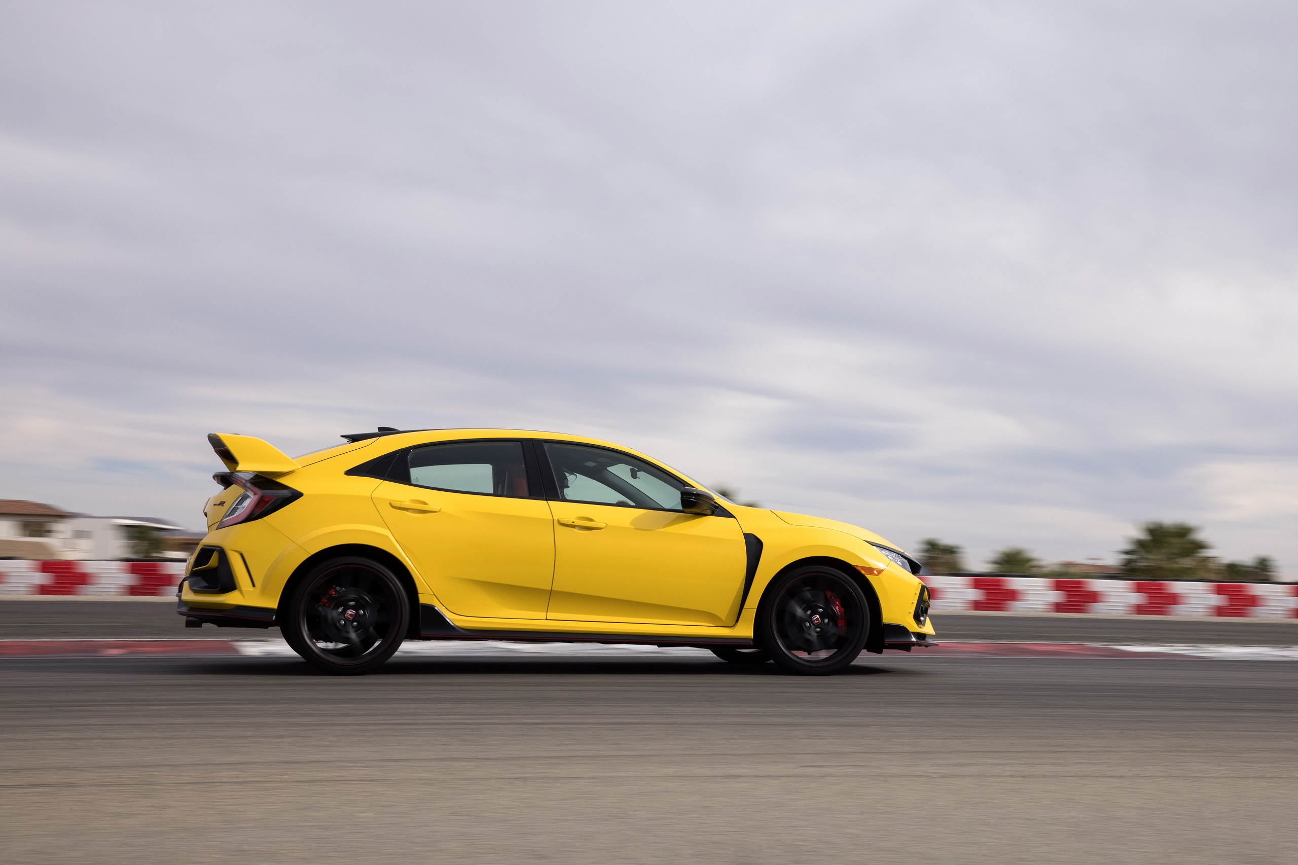 2021 Honda Civic Type R Limited Edition Side Wallpapers (7)