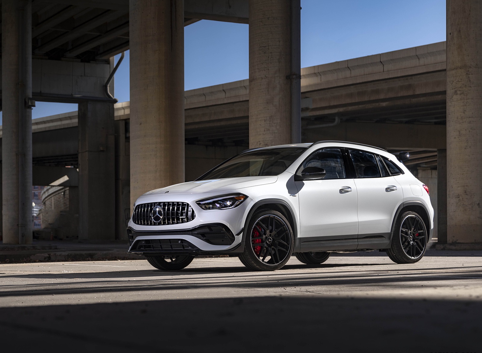 2021 Mercedes-AMG GLA 45 Front Three-Quarter Wallpapers #12 of 69