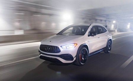 2021 Mercedes-AMG GLA 45 Front Three-Quarter Wallpapers 450x275 (4)
