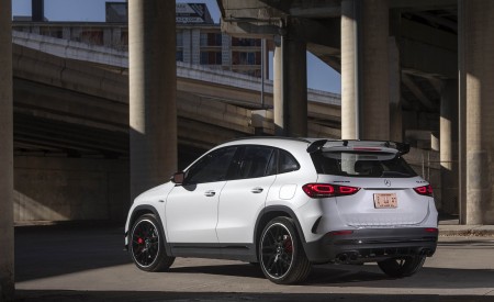 2021 Mercedes-AMG GLA 45 Rear Three-Quarter Wallpapers 450x275 (16)