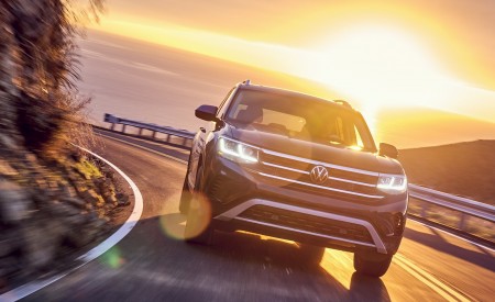 2021 Volkswagen Atlas Front Wallpapers 450x275 (41)