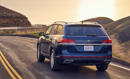 2021 Volkswagen Atlas Rear Wallpapers 450x275 (44)