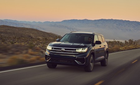 2021 Volkswagen Atlas SEL V6 R-Line Front Three-Quarter Wallpapers 450x275 (3)
