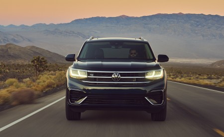 2021 Volkswagen Atlas SEL V6 R-Line Front Wallpapers 450x275 (2)