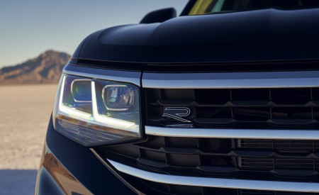 2021 Volkswagen Atlas SEL V6 R-Line Headlight Wallpapers 450x275 (15)