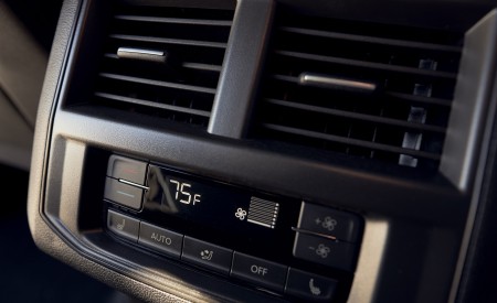 2021 Volkswagen Atlas SEL V6 R-Line Interior Detail Wallpapers 450x275 (25)