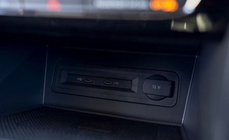 2021 Volkswagen Atlas SEL V6 R-Line Interior Detail Wallpapers 450x275 (26)