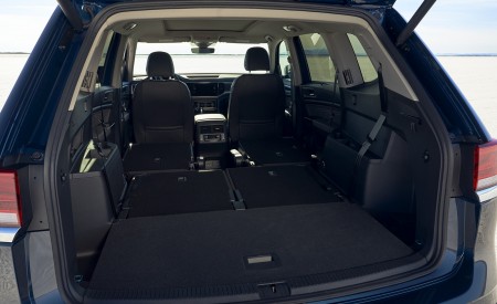 2021 Volkswagen Atlas SEL V6 R-Line Trunk Wallpapers 450x275 (32)