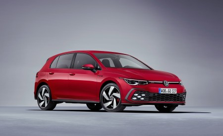 2021 Volkswagen Golf GTI Front Three-Quarter Wallpapers 450x275 (25)