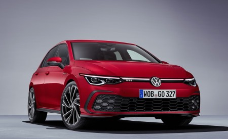 2021 Volkswagen Golf GTI Front Three-Quarter Wallpapers 450x275 (14)