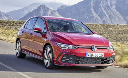 2021 Volkswagen Golf GTI Front Three-Quarter Wallpapers 450x275 (5)