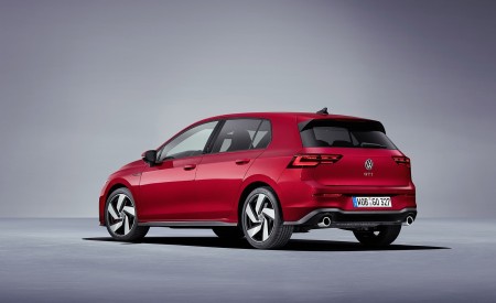 2021 Volkswagen Golf GTI Rear Three-Quarter Wallpapers 450x275 (30)
