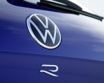 2021 Volkswagen Touareg R Plug-In Hybrid Badge Wallpapers 150x120 (40)