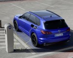 2021 Volkswagen Touareg R Plug-In Hybrid Charging Wallpapers 150x120 (16)