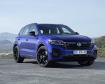 2021 Volkswagen Touareg R Plug-In Hybrid Front Three-Quarter Wallpapers 150x120 (17)