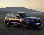 2021 Volkswagen Touareg R Plug-In Hybrid Front Three-Quarter Wallpapers 150x120 (26)