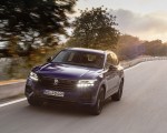 2021 Volkswagen Touareg R Plug-In Hybrid Front Three-Quarter Wallpapers 150x120 (12)