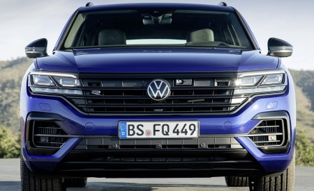 2021 Volkswagen Touareg R Plug-In Hybrid Front Wallpapers 450x275 (21)