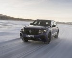2021 Volkswagen Touareg R Plug-In Hybrid In Snow Front Wallpapers 150x120