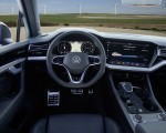 2021 Volkswagen Touareg R Plug-In Hybrid Interior Cockpit Wallpapers 150x120 (50)
