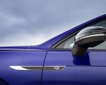 2021 Volkswagen Touareg R Plug-In Hybrid Mirror Wallpapers 150x120 (34)