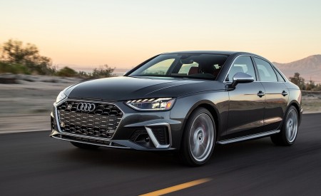 2020 Audi S4 (US-Spec) Front Three-Quarter Wallpapers 450x275 (3)