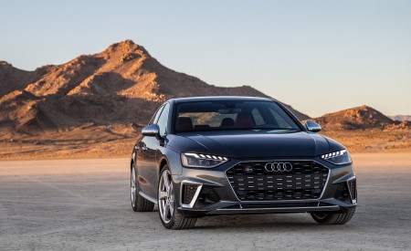 2020 Audi S4 (US-Spec) Front Wallpapers 450x275 (21)