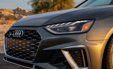 2020 Audi S4 (US-Spec) Headlight Wallpapers 450x275 (39)