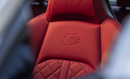 2020 Audi S4 (US-Spec) Interior Detail Wallpapers 450x275 (49)