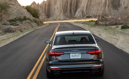 2020 Audi S4 (US-Spec) Rear Wallpapers 450x275 (17)