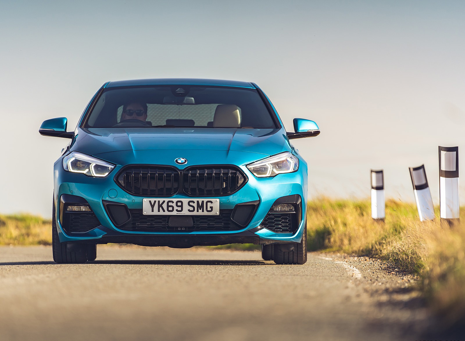 2020 BMW 2 Series 218i Gran Coupe (UK-Spec) Front Wallpapers (11)